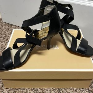 Michael Kors heels size 10